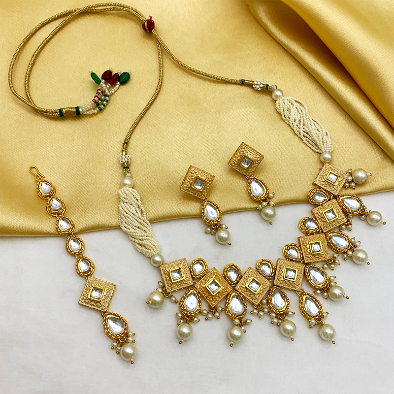 Kundan Meenakari Set (08-0122)