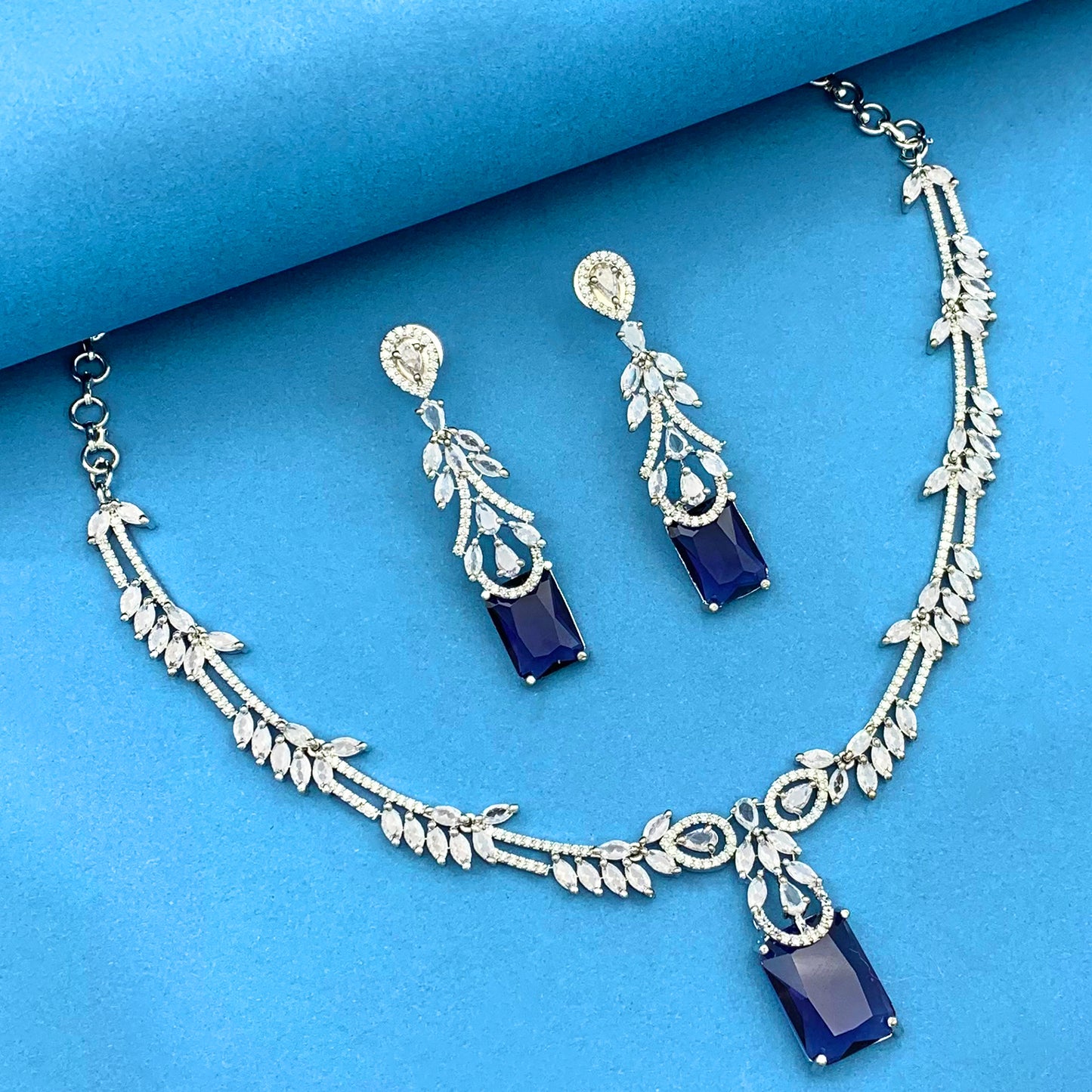 Baaniz Neelima AD Studded Necklace Set