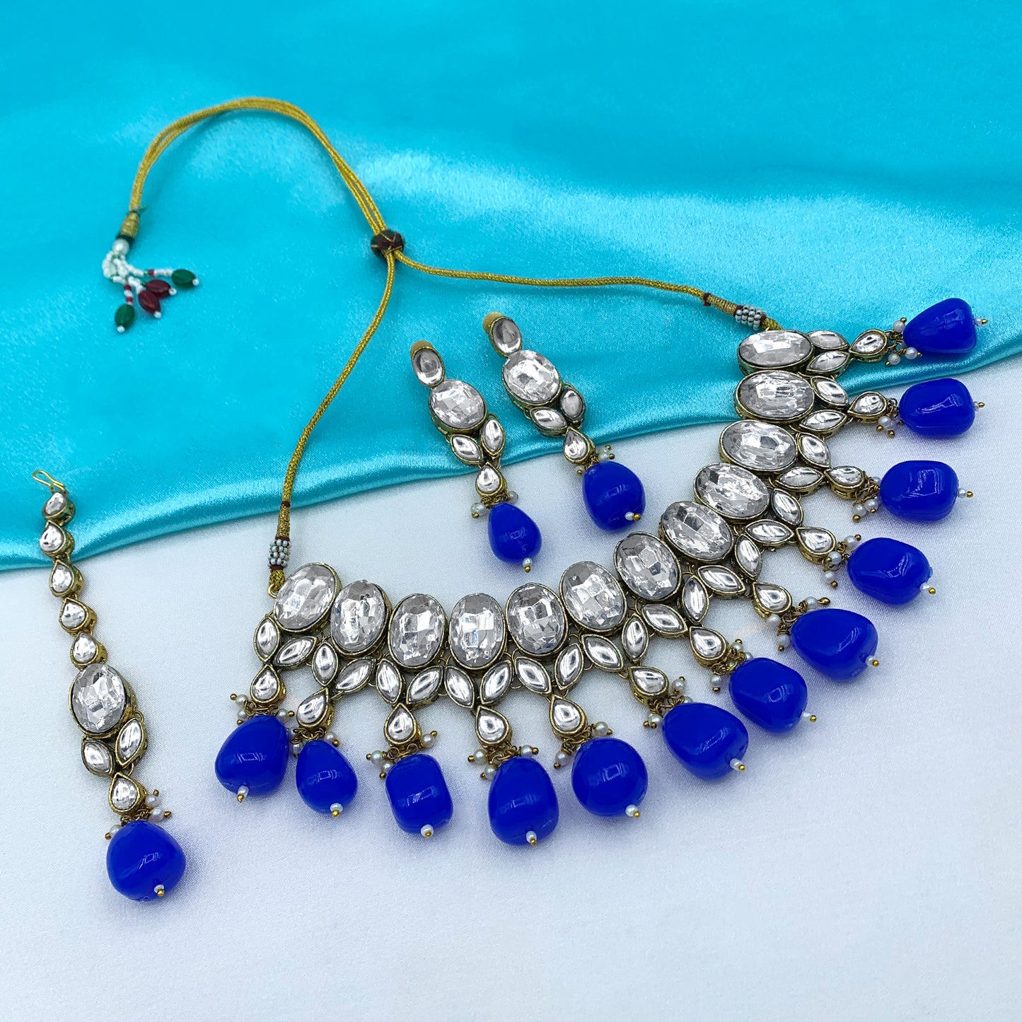 Kundan Necklace Earrings and Tikka. (08-0492)