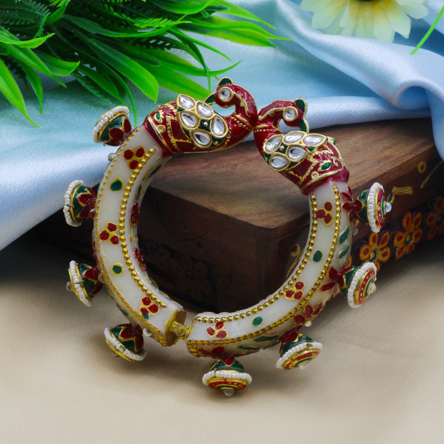 Kundan Meenakari kada for Woman - Free size (SUJ12-0101)